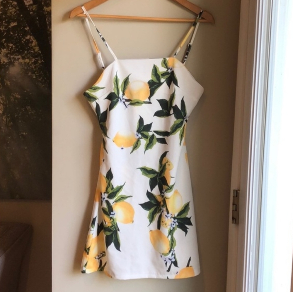 Lemon Print, Spaghetti Strap, Cut out Back Dress NWT Size S